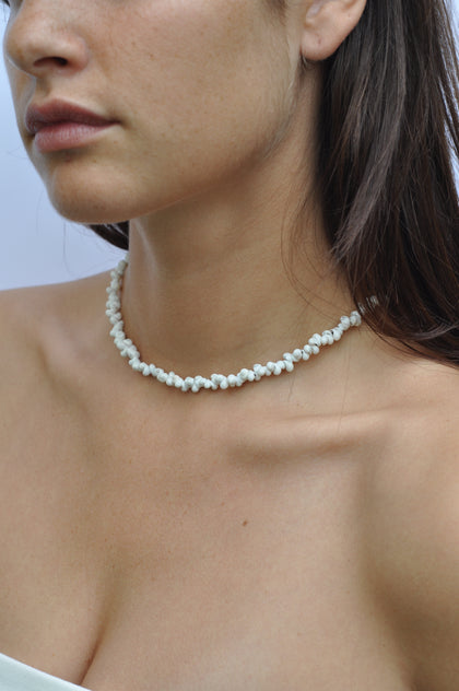 Tiny Shell Necklace | White