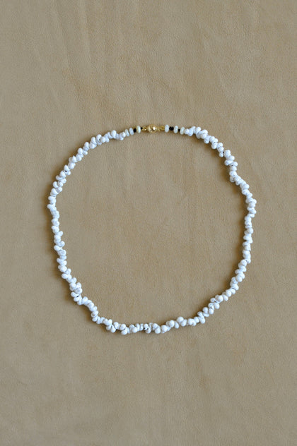 Tiny Shell Necklace | White