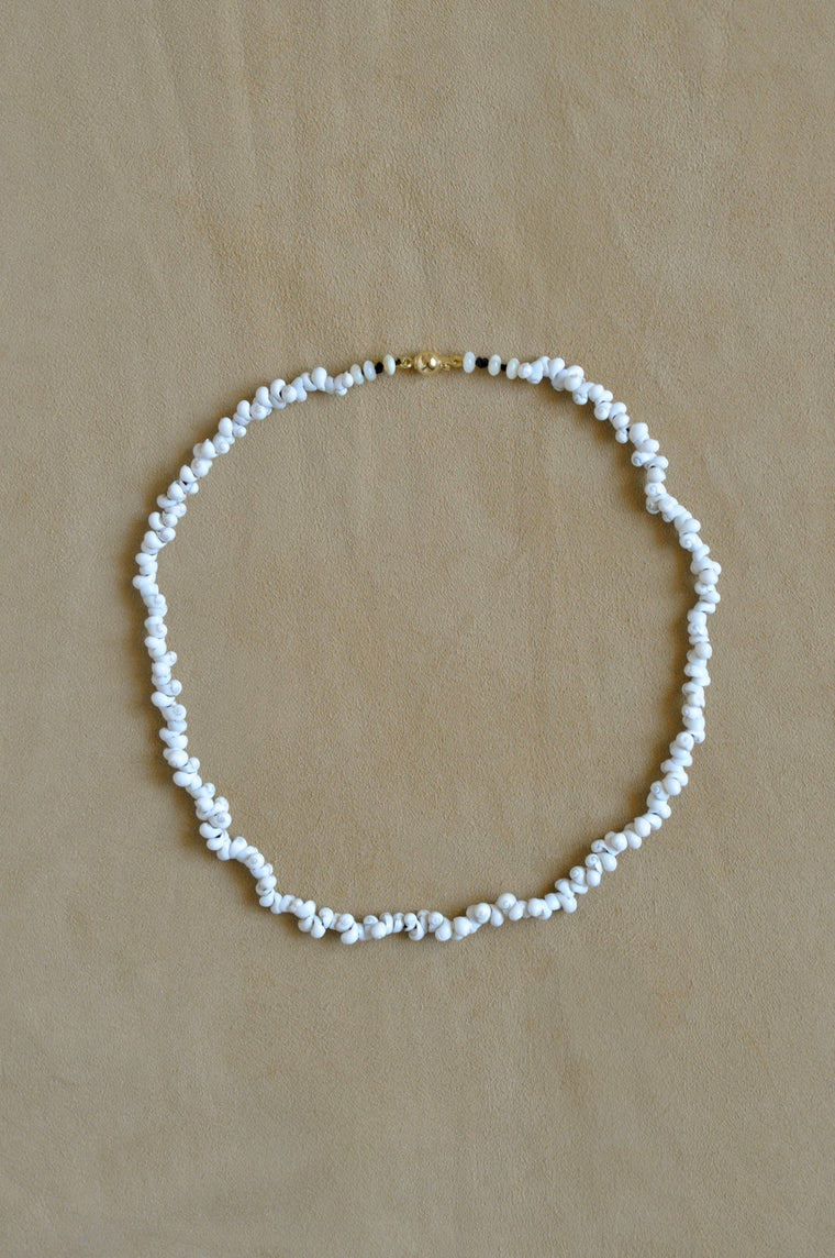 Tiny Shell Necklace | White