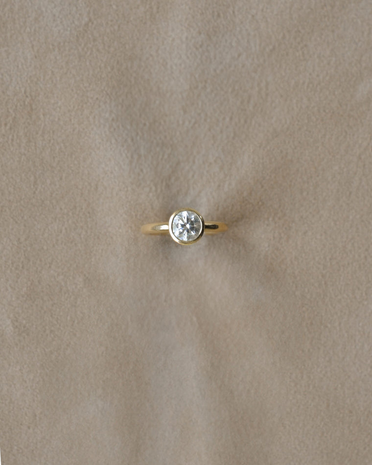 Sweet Diamond Pinky Ring