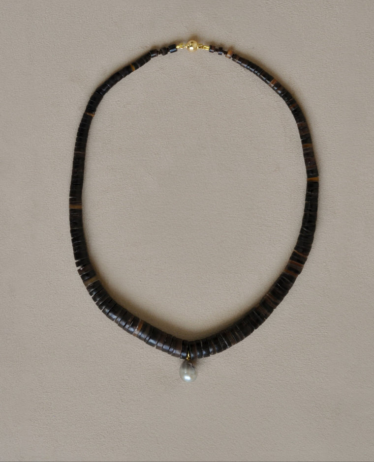 Elegant Tahitian Pearl Puka