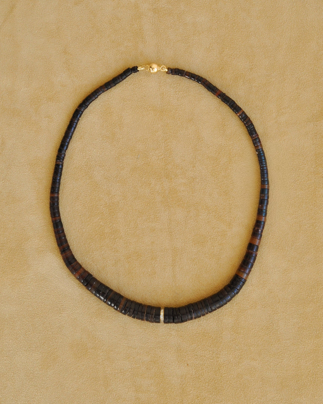 Elegant Puka Diamond Collar