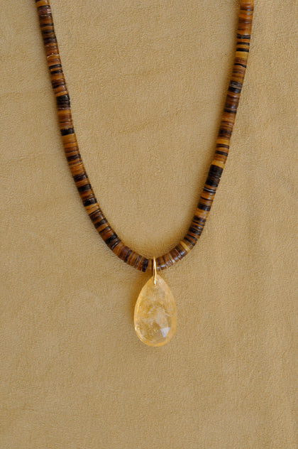 Brown Striped Shell Strand Pendant Necklace