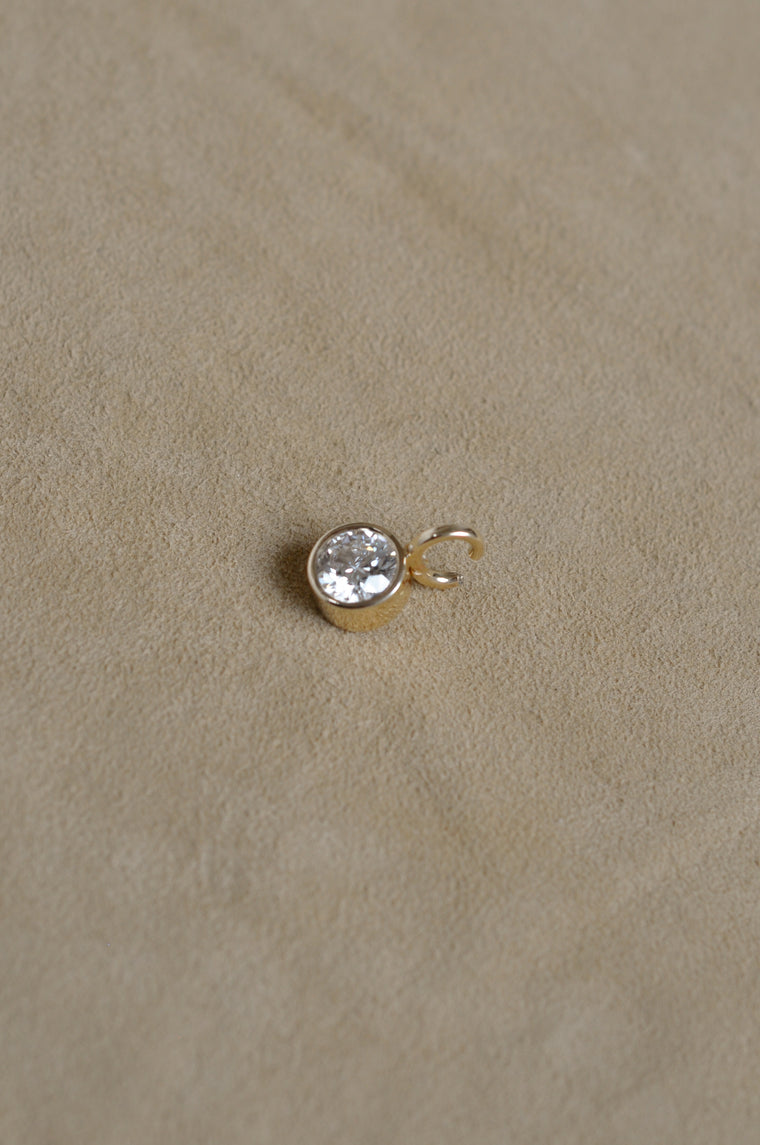 Brilliant Diamond Clasp Pendant