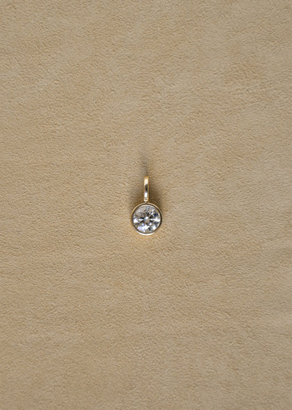 Brilliant Diamond Clasp Pendant