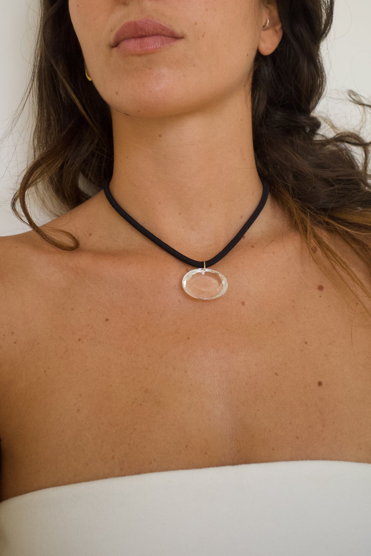 The Oval Drop Cord | Quartz