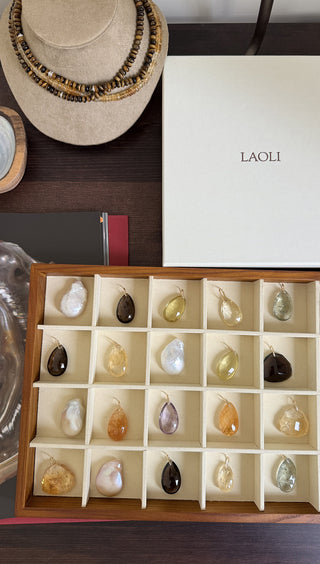It is within this tension — between the raw and the refined — that each piece finds its identity. That balance defines a LAOLI piece.
